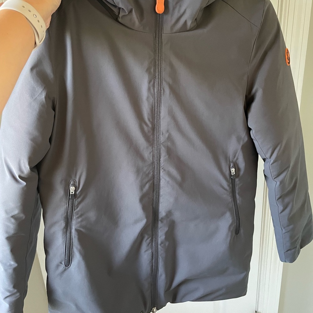 Size 10 unisex kids water resistant Save the Duck dark gray hooded winter coat.